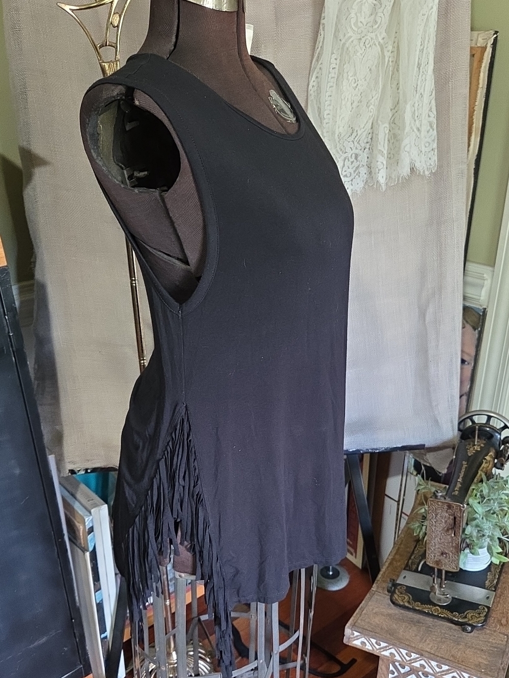 AEO Black Soft & Sexy Fringe Tank S